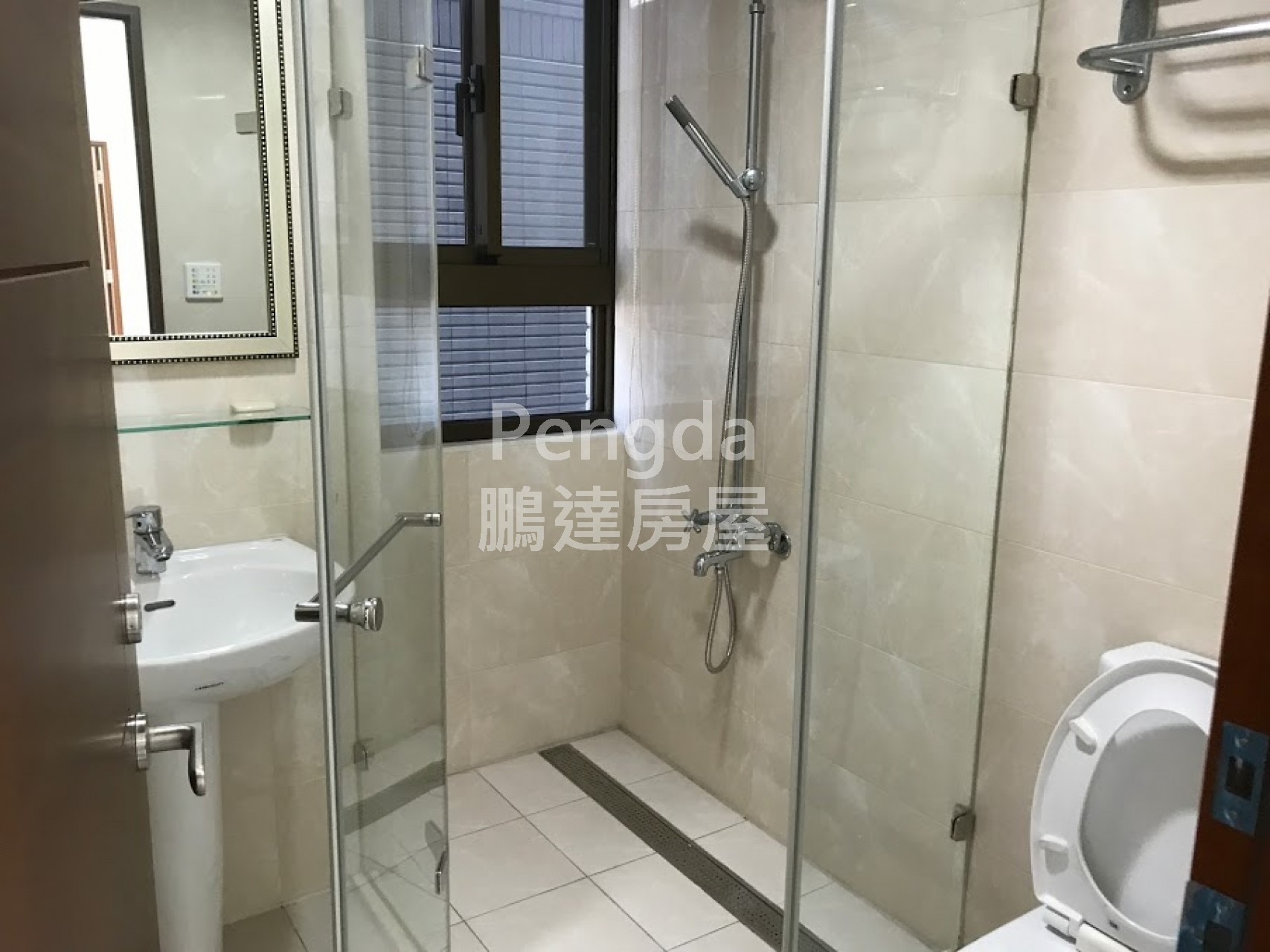 近哈拉影城全新大樓